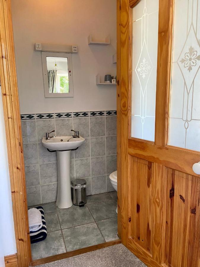 ケンメア Grenane Heights Bed & Breakfast エクステリア 写真
